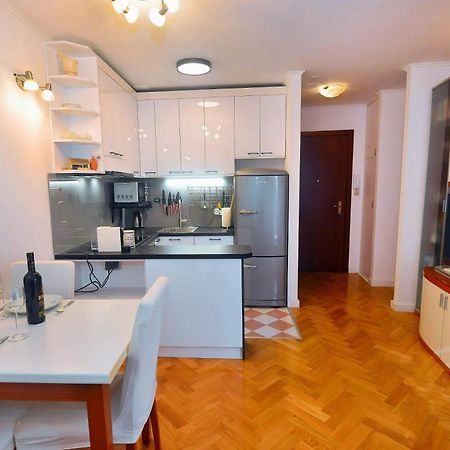 One Bedroom Apartment Terrace Parking Split Buitenkant foto