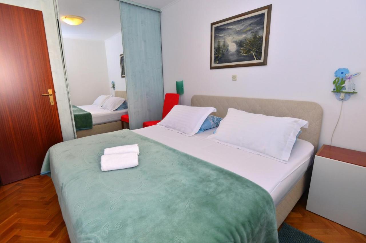One Bedroom Apartment Terrace Parking Split Buitenkant foto