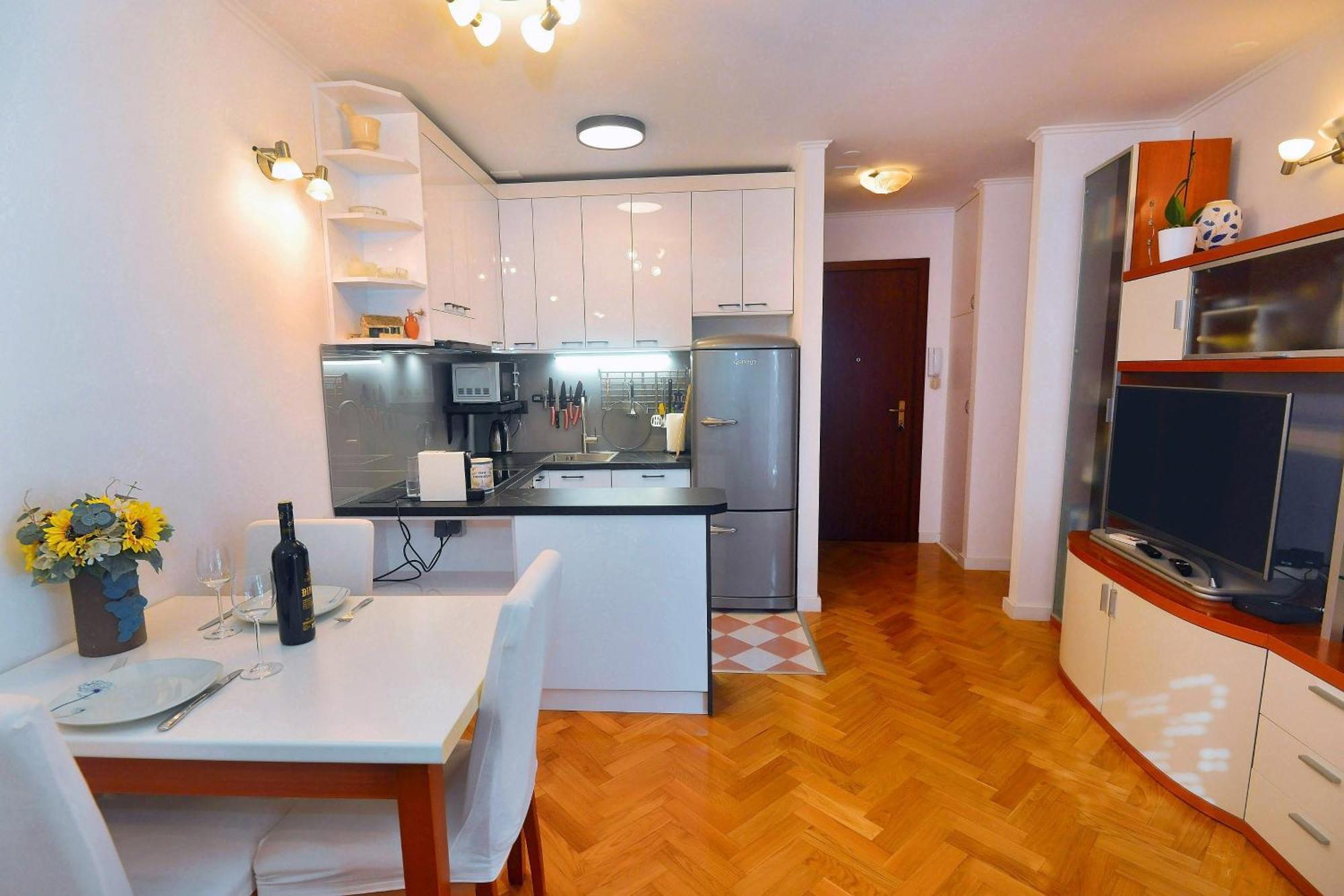 One Bedroom Apartment Terrace Parking Split Buitenkant foto